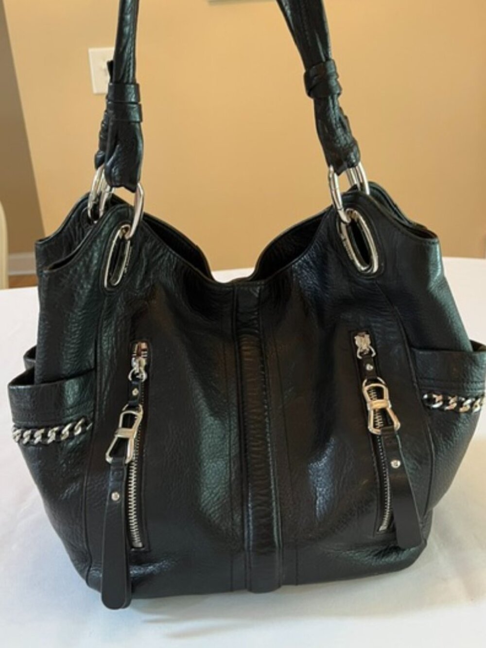 B MAKOWSKY | Black Alice Shoulder Bag Zip Pockets Hobo Edgy Goth-EUC